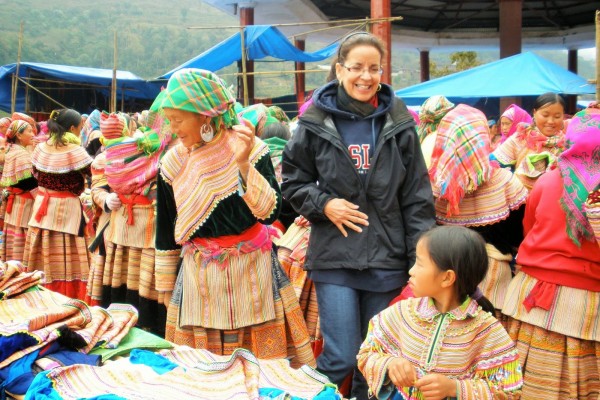 Can Cau Market, Can Cau Market in Sapa.