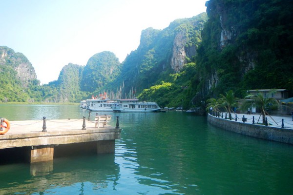 Dau Go Cave, Halong Bay