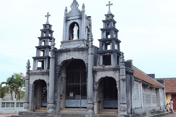 Phat Diem Cathedral, Phat Diem Cathedral in Ninh Binh, Phat Diem Cathedral Tour