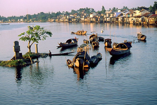 hue cruise tour, folk song hue