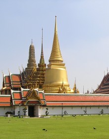 Emerald Buddha Temple, Emerald Buddha Temple in Bangkok, plan a trip to vietnam and cambodia