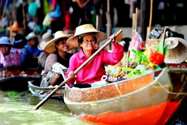 Damnoen Saduak Floating Market Thailand