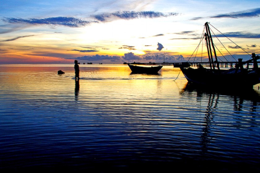 Ham Ninh fishing village with the jetty running straight to the sea