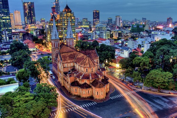 Saigon Notre Dame Cathedral, saigon city tour, saigon travel guide