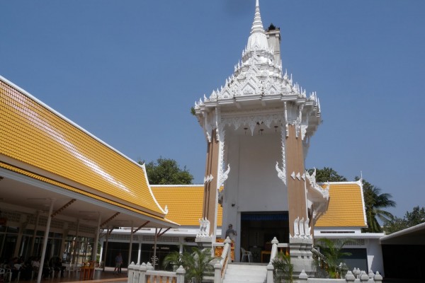 Wat Chai Mongkol, Pattaya Travel, Tour, Holidays
