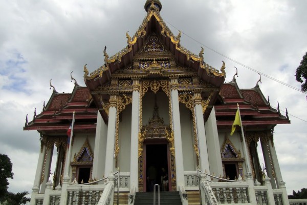 Wat Chai Mongkol, Wat Chai Mongkol in Pattaya, Holidays