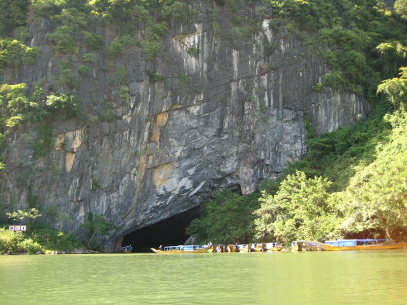 Van Trinh Cave 5