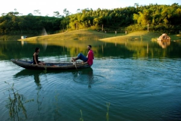 Vu Linh travel, travel to Vietnam