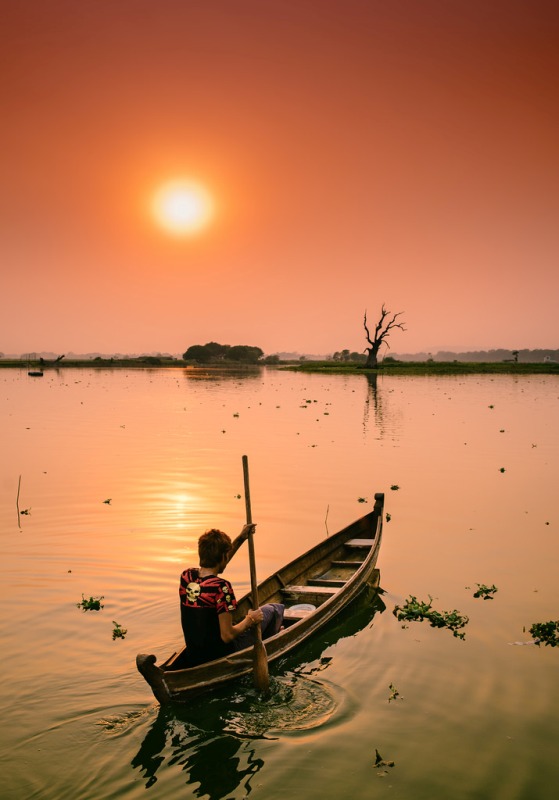 Taungthaman Lake, Mandalay, Myanmar