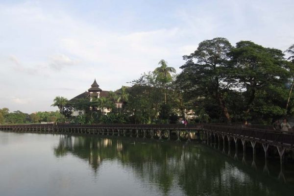 Kandawgyi Royal Lake, YanGon, Myanmar