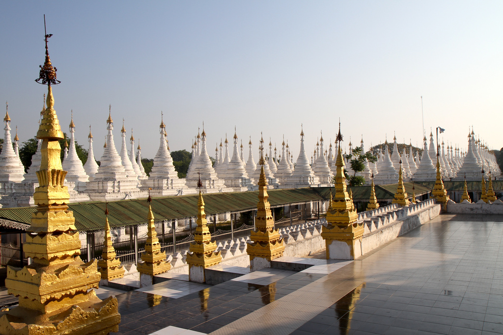 Kuthodaw Pagoda, Travel Guide, Myanmar