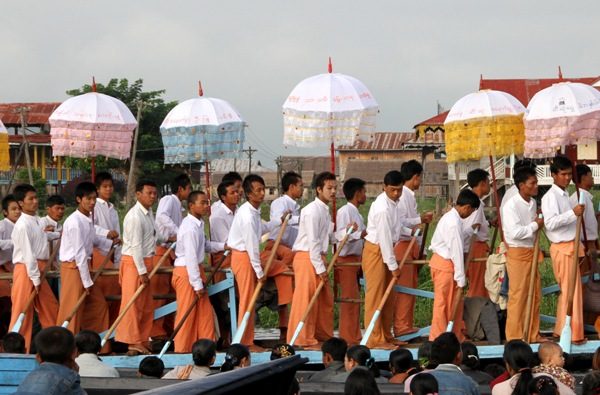 Phaungdawoo Pagoda, Inle Lake, Myanmar