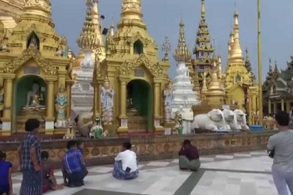Shwedagon Pagoda, Yangon, Myanmar