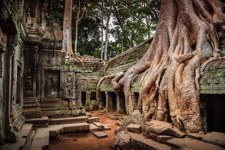how travel to Cambodia from Australia